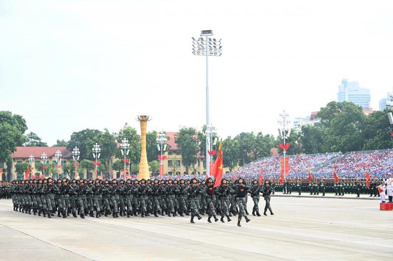 Cận cảnh các khối diễu binh hùng hậu của lực lượng CAND tại Lễ tổng duyệt A80 -4