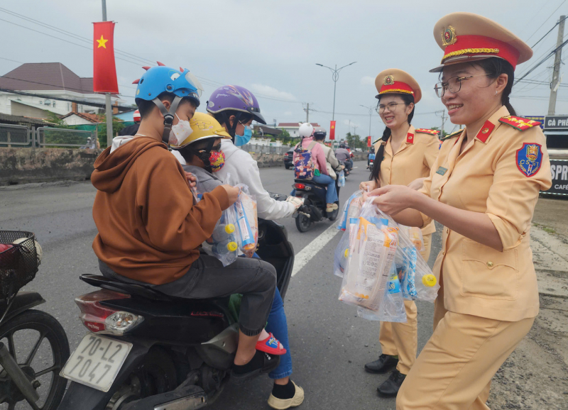 z6960522386446_e07f057b9969f54ab50f85be564f8ba2.jpg -0