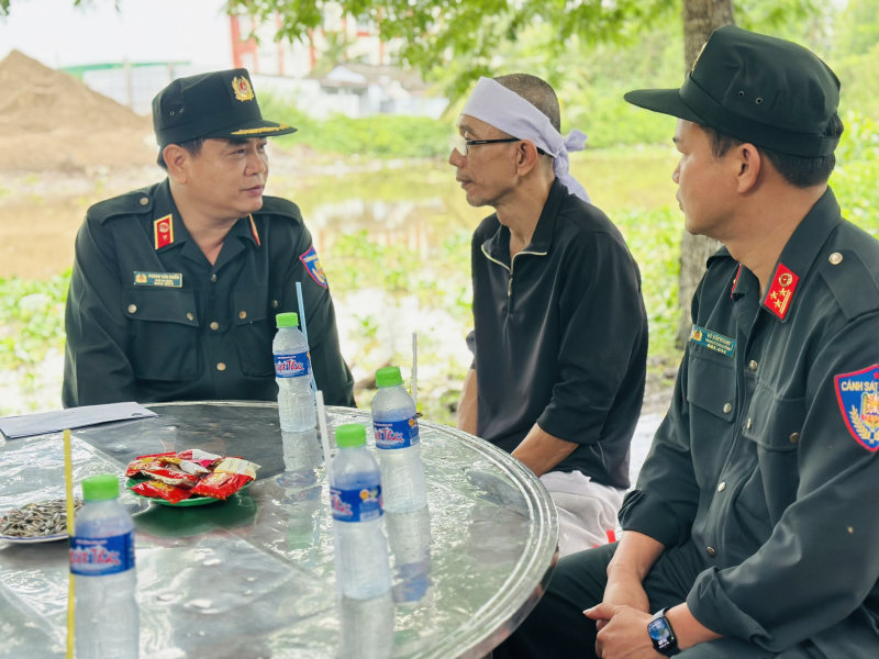 Nhận tin mẹ mất, chiến sĩ CSCĐ nén đau thương để hoàn thành nhiệm vụ A80 -0