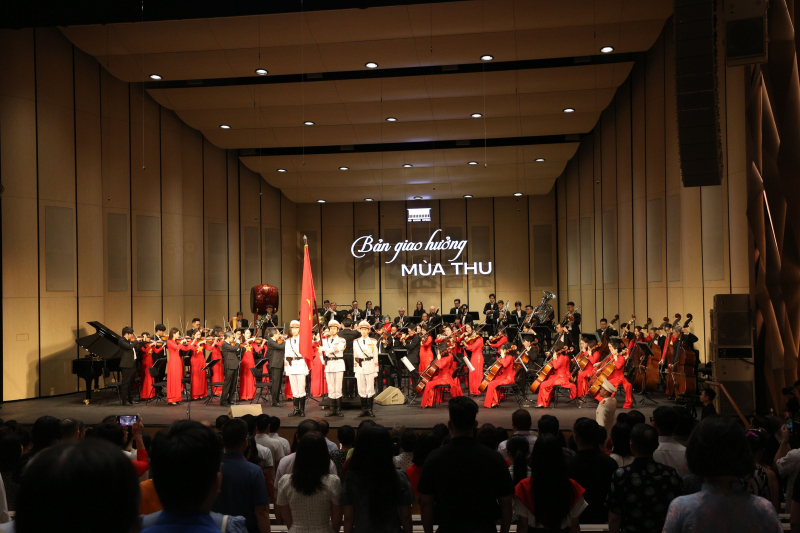 “Bản giao hưởng mùa thu”: Truyền cảm hứng, niềm tin về tương lai tươi sáng của đất nước -0