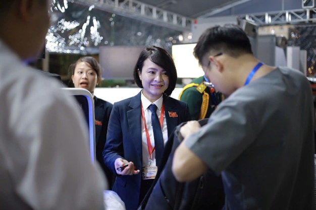 Âm vang bước chân, tiếng máy xe và ý chí Cảnh vệ trong Đại lễ A80 -0