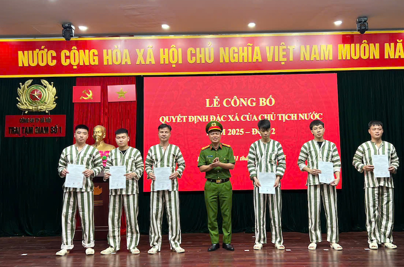 Trở về với nẻo thiện  -0