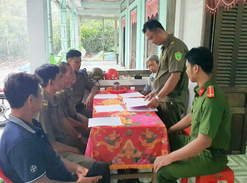 Tấm gương sáng giữ bình yên ở cơ sở -0