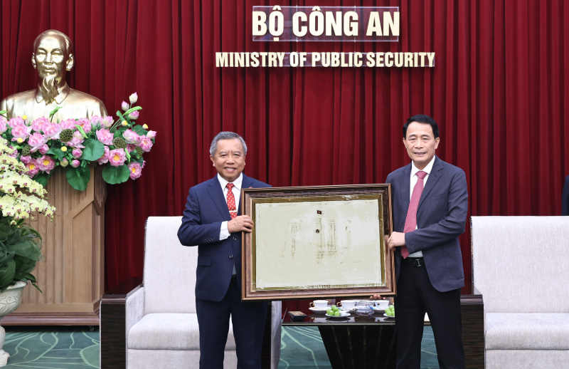 Mối keo sơn đặc biệt Việt Nam – Lào trong hợp tác bảo đảm an ninh -0