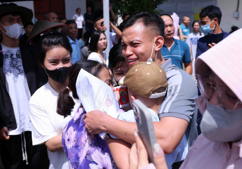 Phó Thủ tướng Thường trực Nguyễn Hòa Bình: “Hãy để quá khứ tội lỗi khép lại và sống trong niềm tin yêu và yên tâm của gia đình:  -0