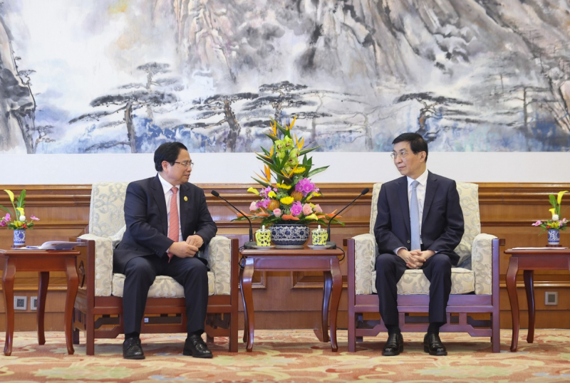 Thủ tướng Phạm Minh Chính hội kiến Chủ tịch Chính hiệp toàn quốc Trung Quốc -1