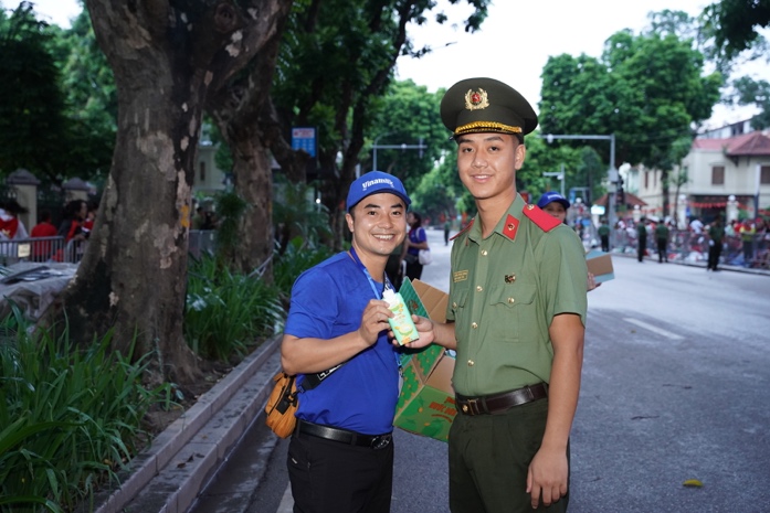 Gần 1 triệu sản phẩm Vinamik tiếp sức cho đại lễ -0