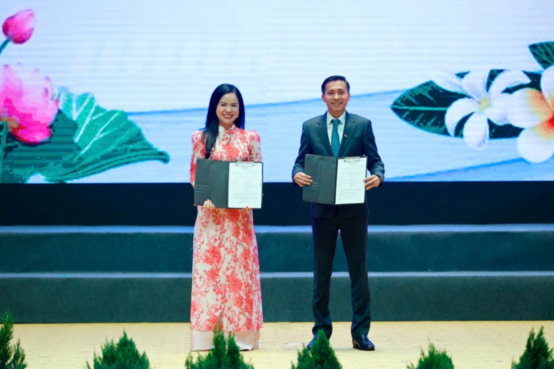 T&T Group hoàn thành đường dây truyền tải điện gió Savan 1 về Việt Nam trước thềm Đại lễ A80 -0