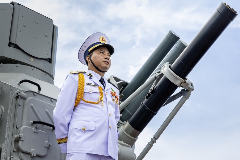 CHÙM ẢNH: Sức mạnh của lực lượng vũ trang trên biển -1