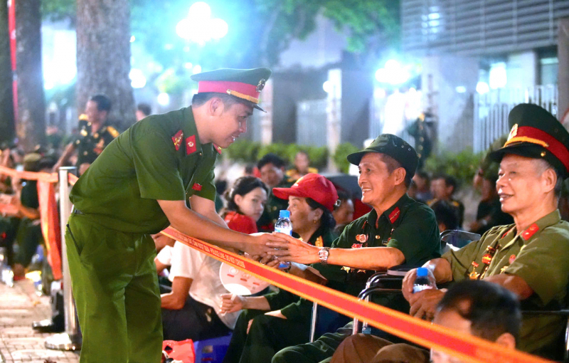 Bộ trưởng Lương Tam Quang gửi Thư khen lực lượng CAND bảo vệ tuyệt đối an ninh, an toàn Đại lễ A80 -0