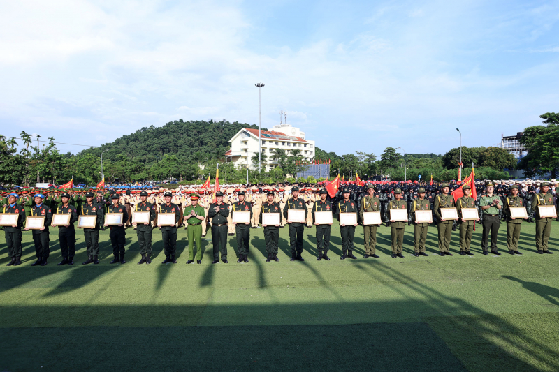 Khí phách CAND trong ngày hội lớn của dân tộc -5