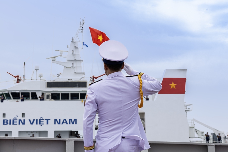 CHÙM ẢNH: Sức mạnh của lực lượng vũ trang trên biển -1