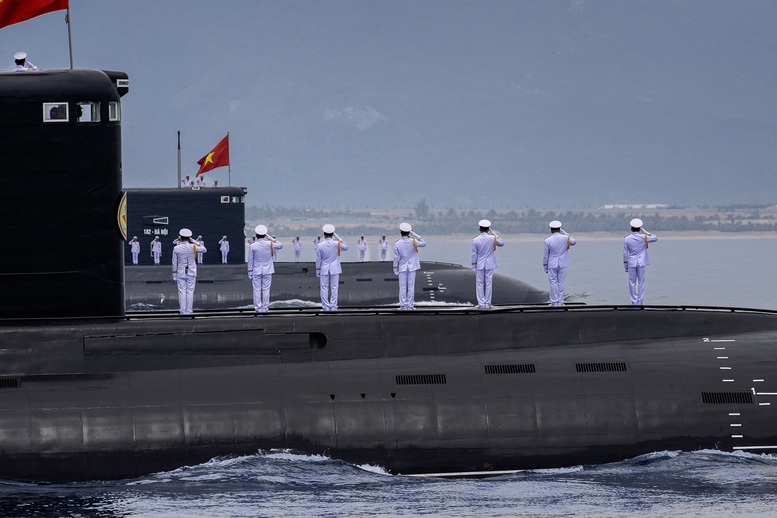 CHÙM ẢNH: Sức mạnh của lực lượng vũ trang trên biển -0