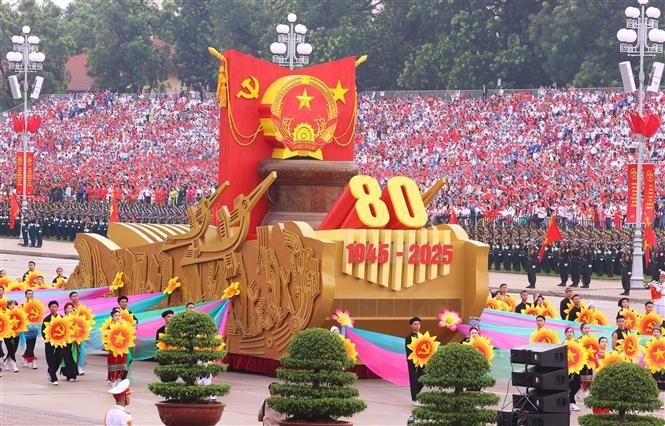 Majestic parade at historic Ba Dinh Square on National Day -0
