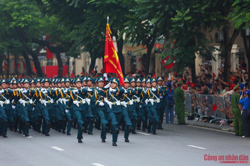 z6968356914431_017761a7758101c08bbe0c35daafa22a.jpg -0