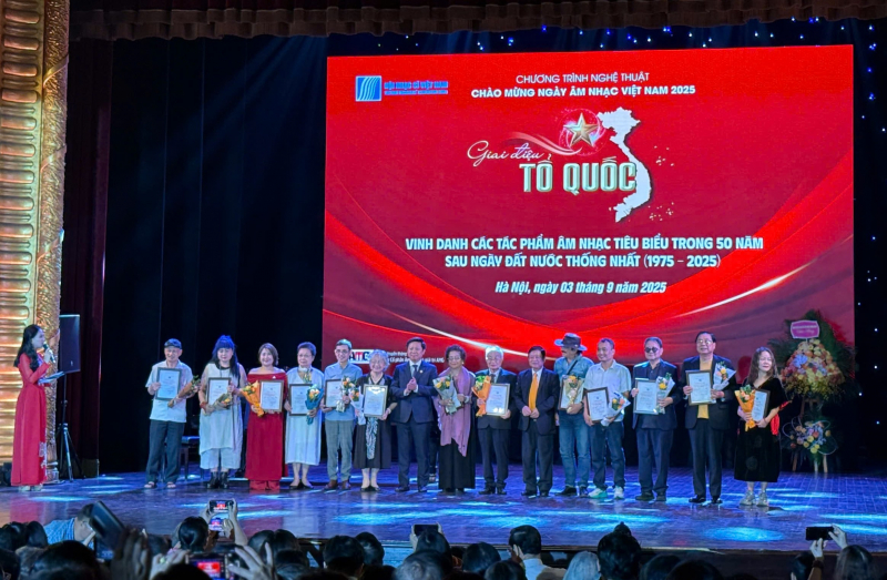 Vinh danh tác phẩm âm nhạc tiêu biểu trong 50 năm sau ngày thống nhất đất nước -0
