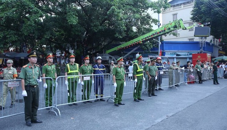 Đồng hành để thấu hiểu vất vả của Công an Thủ đô trong những ngày đảm bảo ANTT Đại lễ A80 -0