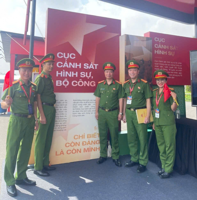 Nhận diện thủ đoạn tội phạm trong thời đại công nghệ tại triển lãm 80 năm thành tựu đất nước -0