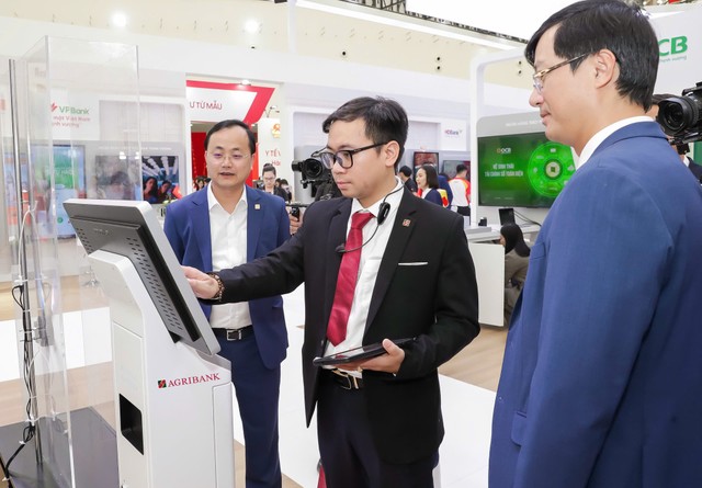 Agribank tiến tới phủ sóng Giải pháp Quầy giao dịch thông minh đến hơn 2200 điểm giao dịch trên toàn quốc -0