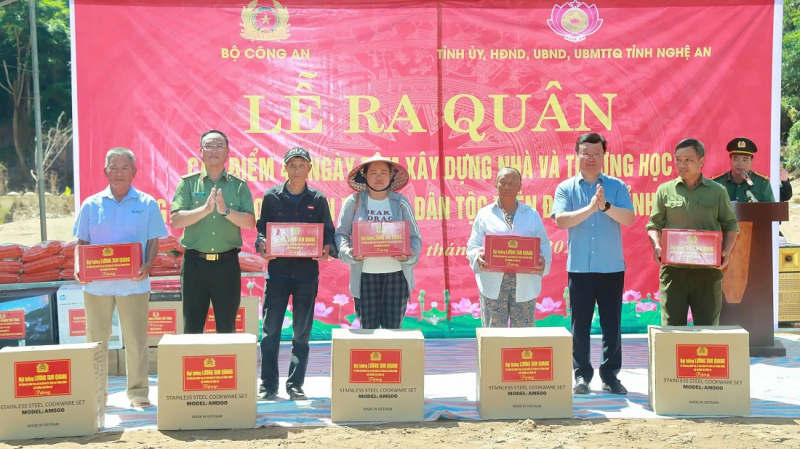Thư cảm ơn Bộ Công an về sự hỗ trợ nhân dân khắc phục sau lũ -0
