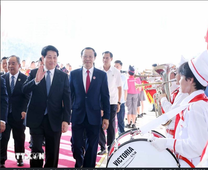 Không áp đặt những chuẩn mực cũ cho nền giáo dục hiện đại -0