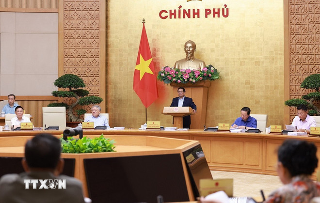 Thủ tướng: Phải đạt mục tiêu tăng trưởng kinh tế 8,3-8,5% trong năm nay -0