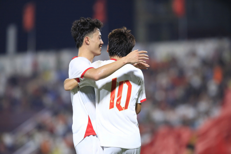Thắng nhọc U23 Singapore, U23 Việt Nam đòi lại ngôi đầu bảng C -0
