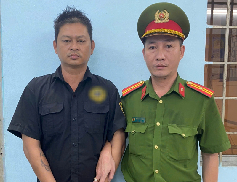 Bắt giữ đối tượng say xỉn, vô cớ đánh người giữa đường -2