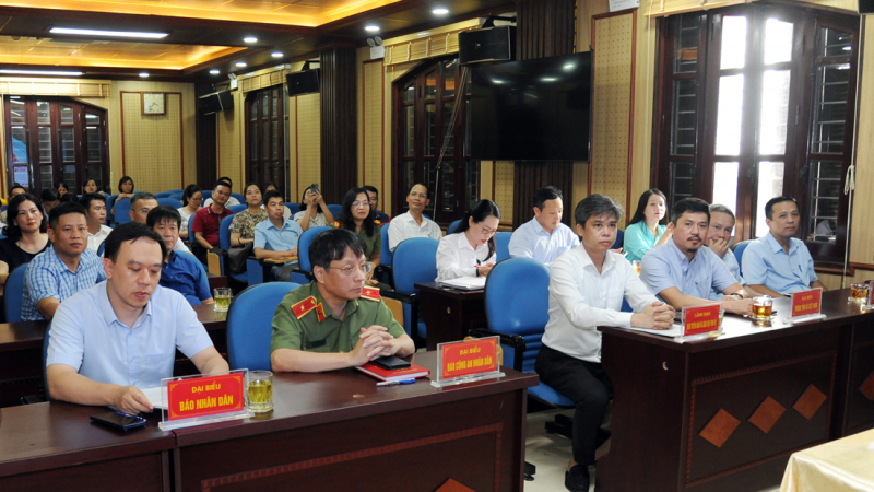 Ký kết phối hợp tuyên truyền, quảng bá hình ảnh đất và người Hưng Yên -0