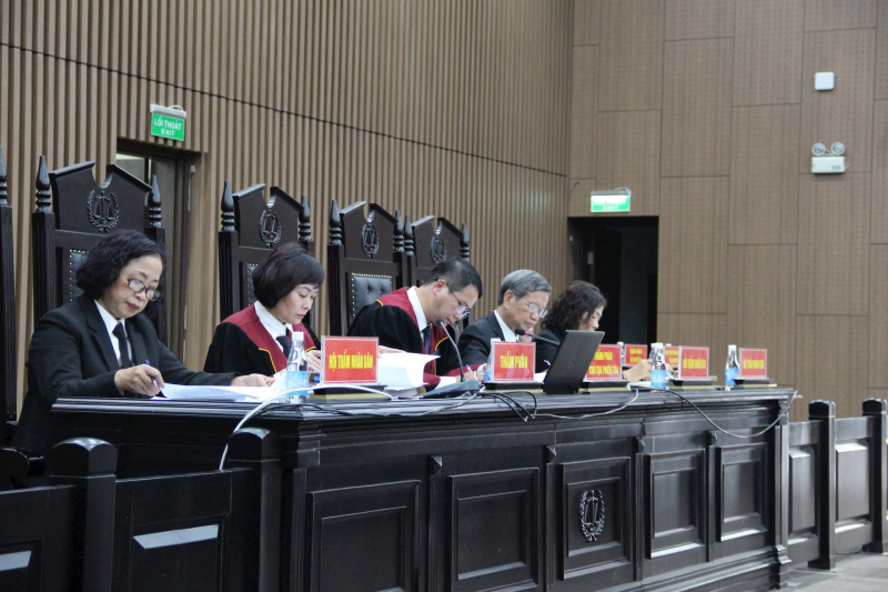 Một bị cáo vắng mặt trong phiên xử cựu Phó Chủ nhiệm Văn phòng Quốc hội Phạm Thái Hà -0