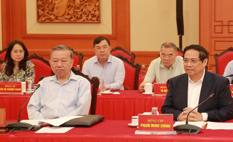 Tổng Bí thư và tập thể Bộ Chính trị làm việc với Ban Thường vụ Đảng ủy Công an Trung ương -0