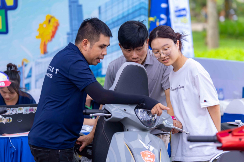 Người dùng hưởng lợi kép khi mua xe máy điện VinFast Feliz Neo -0