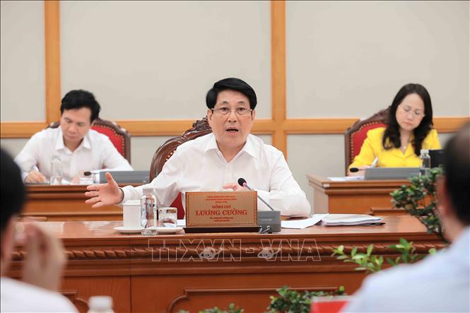 Bộ Chính trị cho ý kiến về công tác chuẩn bị Đại hội Đảng bộ tỉnh Cà Mau và Hưng Yên -0