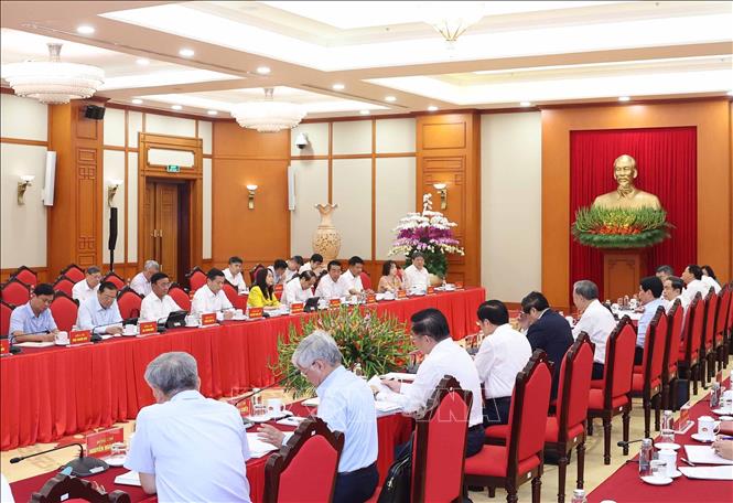 Bộ Chính trị cho ý kiến về chuẩn bị Đại hội Đảng bộ các cơ quan Đảng Trung ương -0