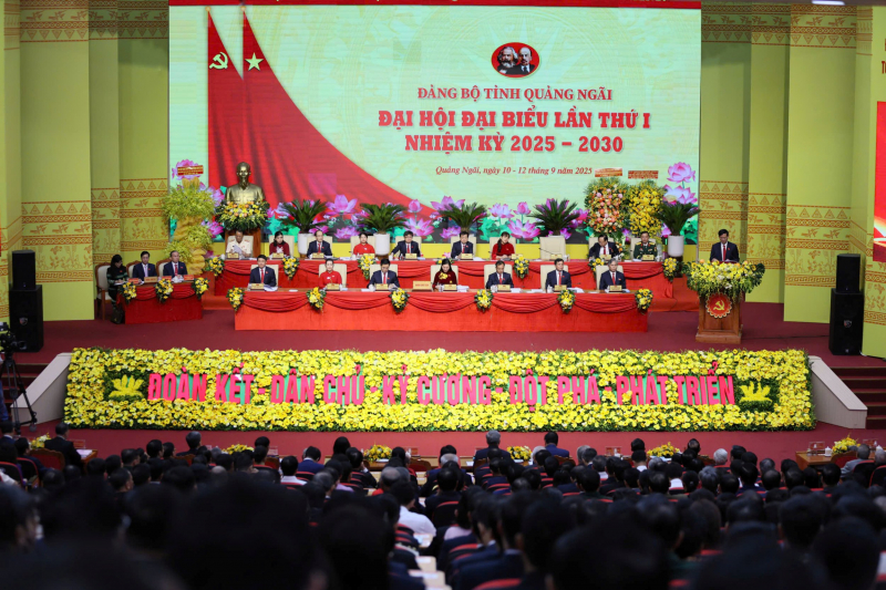 Khai mạc Đại hội đại biểu Đảng bộ tỉnh Quảng Ngãi lần thứ I