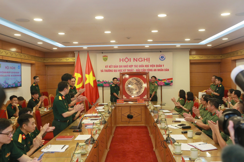 Trường Đại học Kỹ thuật-Hậu cần CAND và Học viện Quân y ký kết Biên bản hợp tác -0