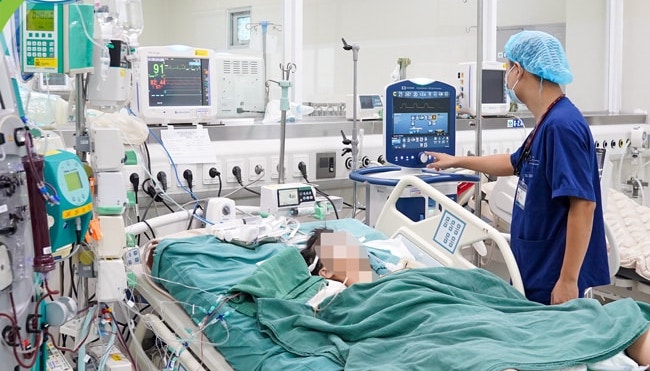 Để thuốc diệt chuột trong nhà vệ sinh, bé gái uống nhầm nguy kịch -0