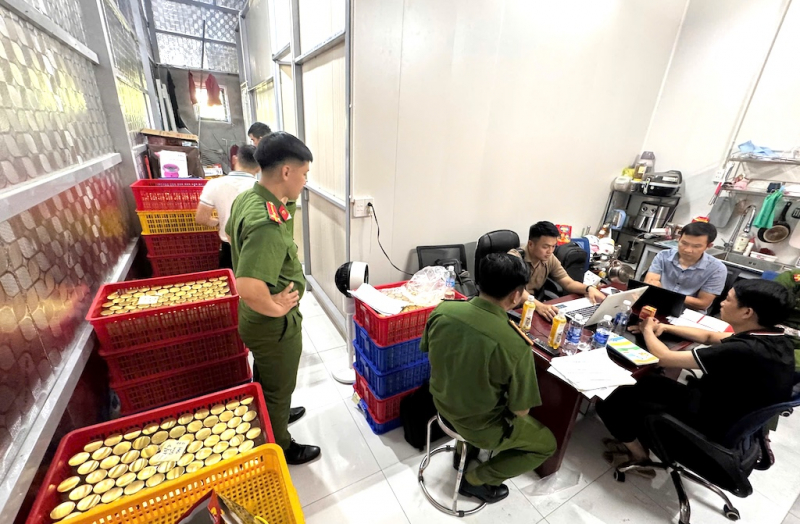 Đà Nẵng: Bắt giữ nhóm đối tượng lập doanh nghiệp để sản xuất, buôn bán yến sào giả -0