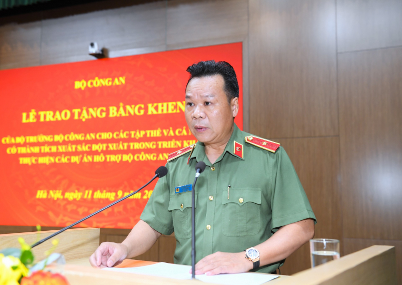 Nhiều tập thể, cá nhân có thành tích xuất sắc đột xuất trong triển khai thực hiện các dự án hỗ trợ Bộ Công an Lào -0