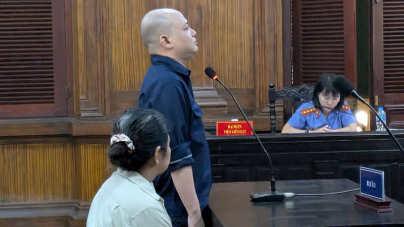 Ca sĩ “cháu Phó thủ tướng” và bà chủ Mỹ Châu Pharmacy Group hầu tòa -0