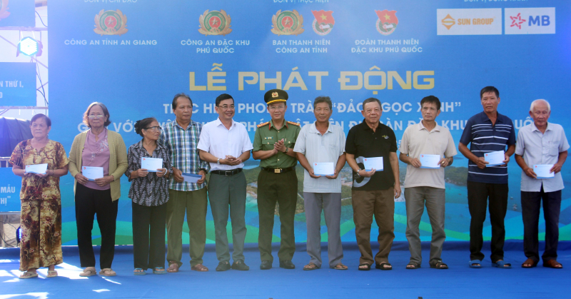 Nhiều hoạt động thiết thực để đặc khu Phú Quốc thành “Đảo ngọc xanh” -1