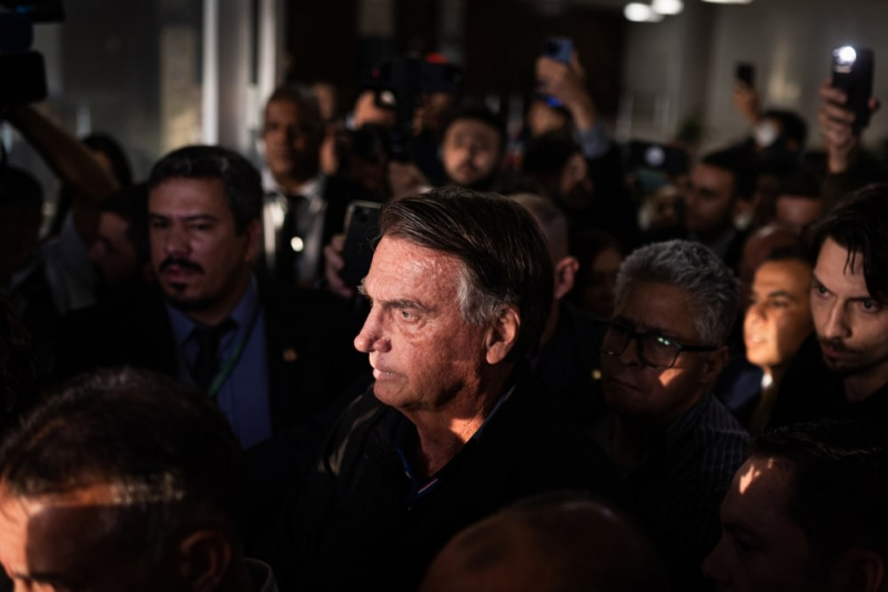 Cựu Tổng thống Brazil Jair Bolsonaro lĩnh án hơn 27 năm tù vì âm mưu đảo chính -0