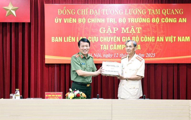 Tri ân những đóng góp thầm lặng của Đoàn K79 -0