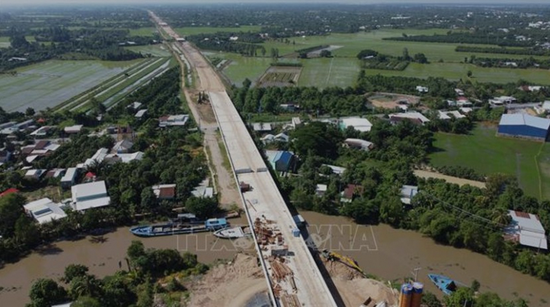 Các dự án trọng điểm vẫn đối mặt với không ít khó khăn, vướng mắc -0