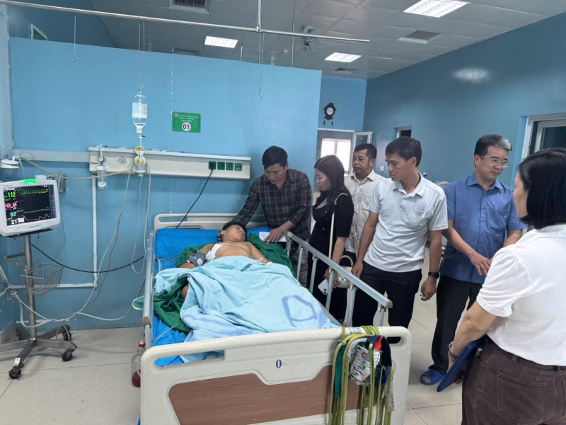 Bé trai hàng xóm mưu trí cứu nạn nhân sống sót trong vụ thảm án ở Đắk Lắk -0