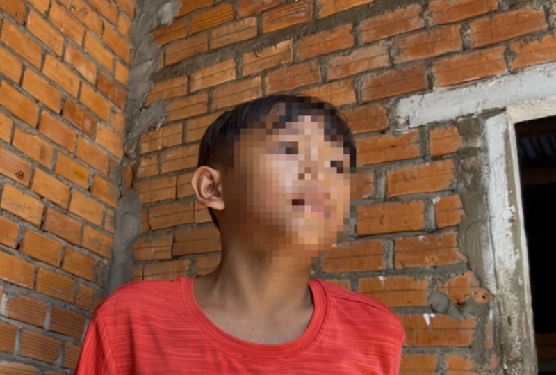 Bé trai hàng xóm mưu trí cứu nạn nhân sống sót trong vụ thảm án ở Đắk Lắk -0