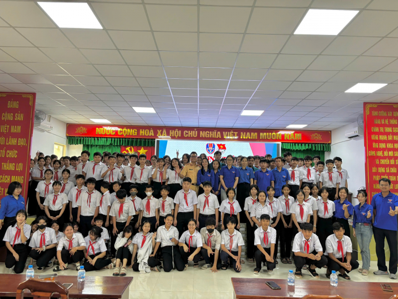 Đội CSGT số 2 TP Hồ Chí Minh: đa dạng hóa các hình thức tuyên truyền pháp luật giao thông cho lứa tuổi học sinh -0