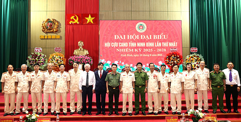 Đại hội đại biểu Hội Cựu Công an nhân dân tỉnh Ninh Bình lần thứ Nhất, nhiệm kỳ 2025-2028 -0