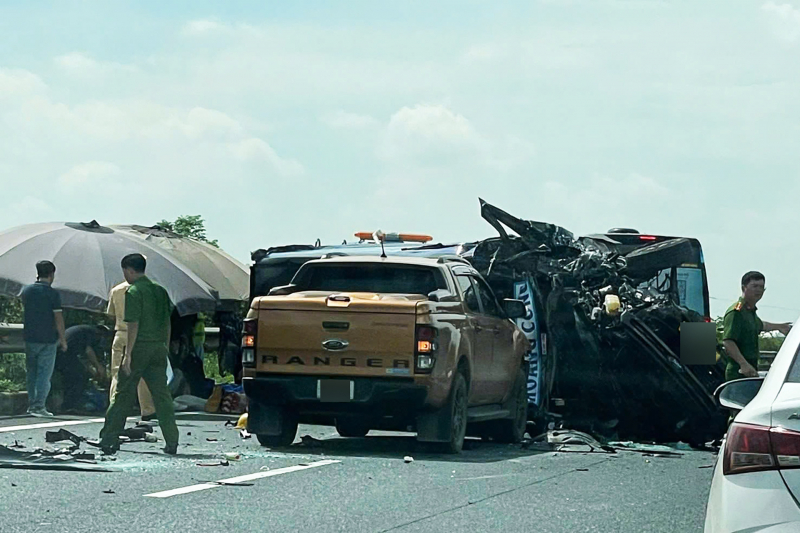 Vụ tai nạn liên hoàn trên cao tốc: làm rõ hoạt động của xe bồn tưới cây -0