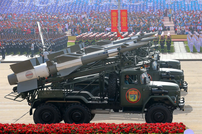 Giải đáp cặn kẽ ý kiến nhiều người hỏi: Viettel lấy tiền đâu ra để làm vũ khí? -0